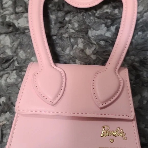 Baby pink Truly Beauty X Barbie handbag New!!! - Picture 1 of 4